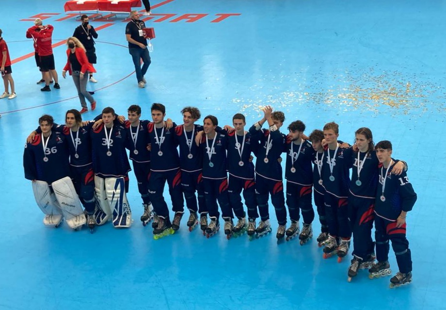 L’équipe de France U18 et nos 2 jeunes Yeti’s Grenoble vice-Champion d’Europe 2021 ! 🥈